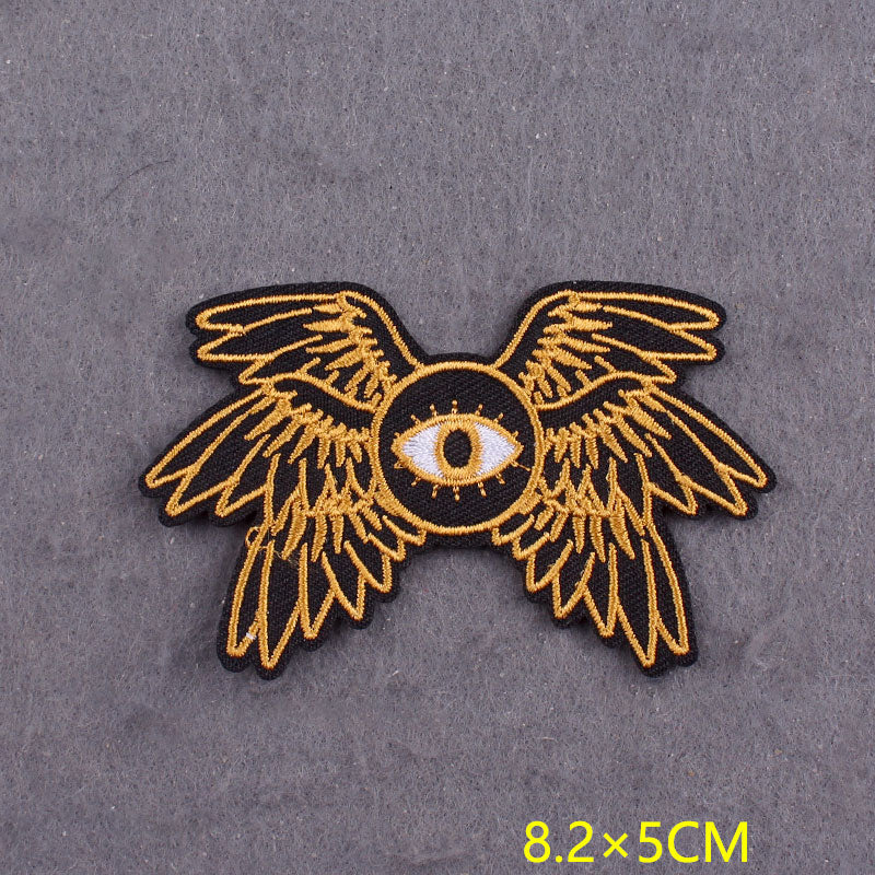 japanese Anime Patches On Clothes Calcifer Iron on Embroidered Patches For Clothing DIY Chainsaw Man Stripes Applique Accessory