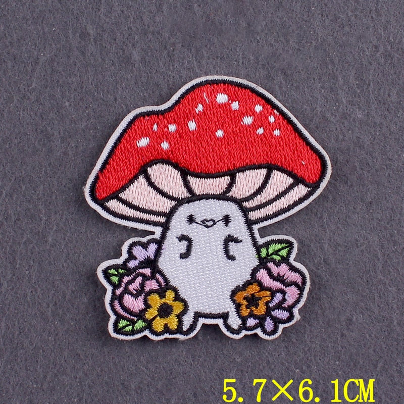 japanese Anime Patches On Clothes Calcifer Iron on Embroidered Patches For Clothing DIY Chainsaw Man Stripes Applique Accessory